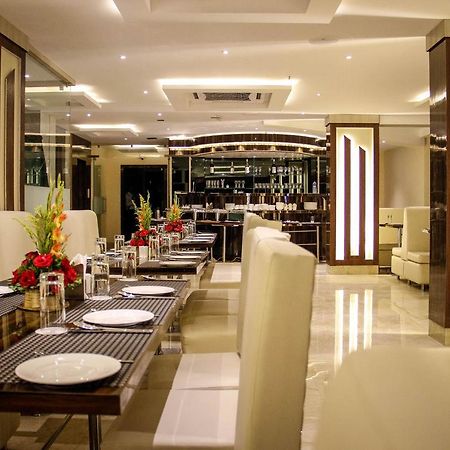 Regenta Inn Larica Kolkata Exterior photo