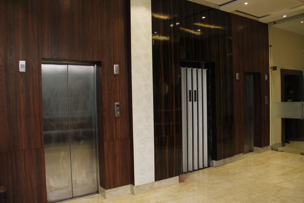 Regenta Inn Larica Kolkata Exterior photo