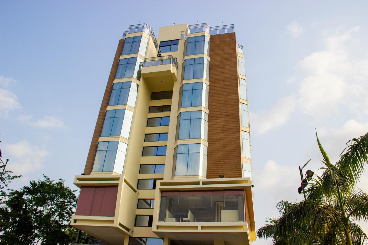 Regenta Inn Larica Kolkata Exterior photo