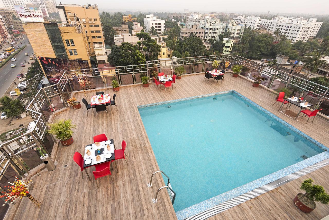 Regenta Inn Larica Kolkata Exterior photo